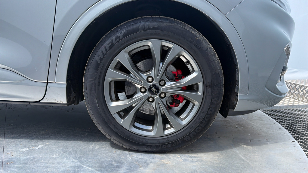 Ford Kuga 2.5 Fhev St-line Cvt Black #35