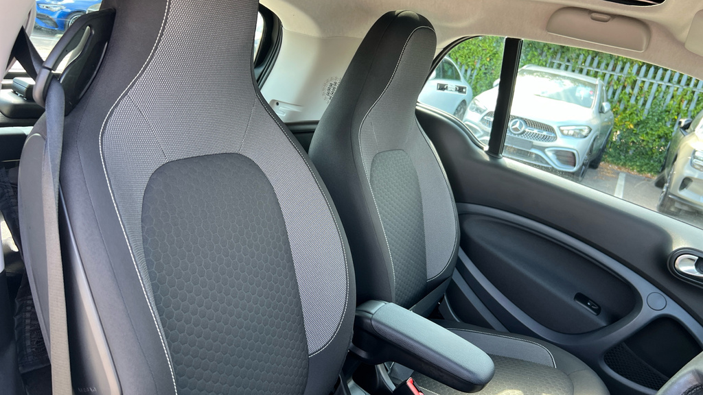 Smart Fortwo Coupe Eq Fortwo Premium Silver #19