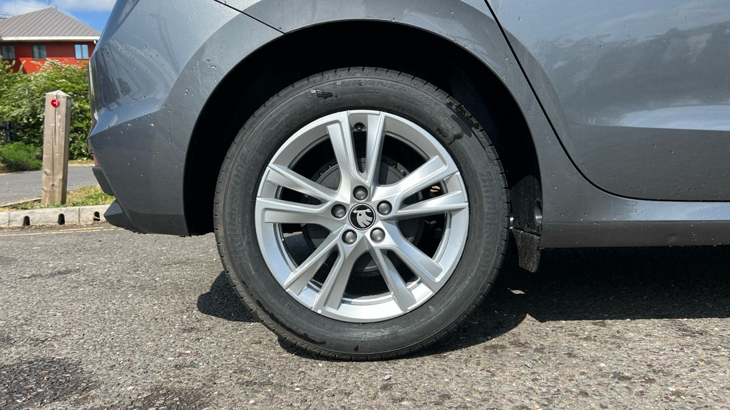 Skoda Fabia 1.0 Tsi 116 Design Edition White #24