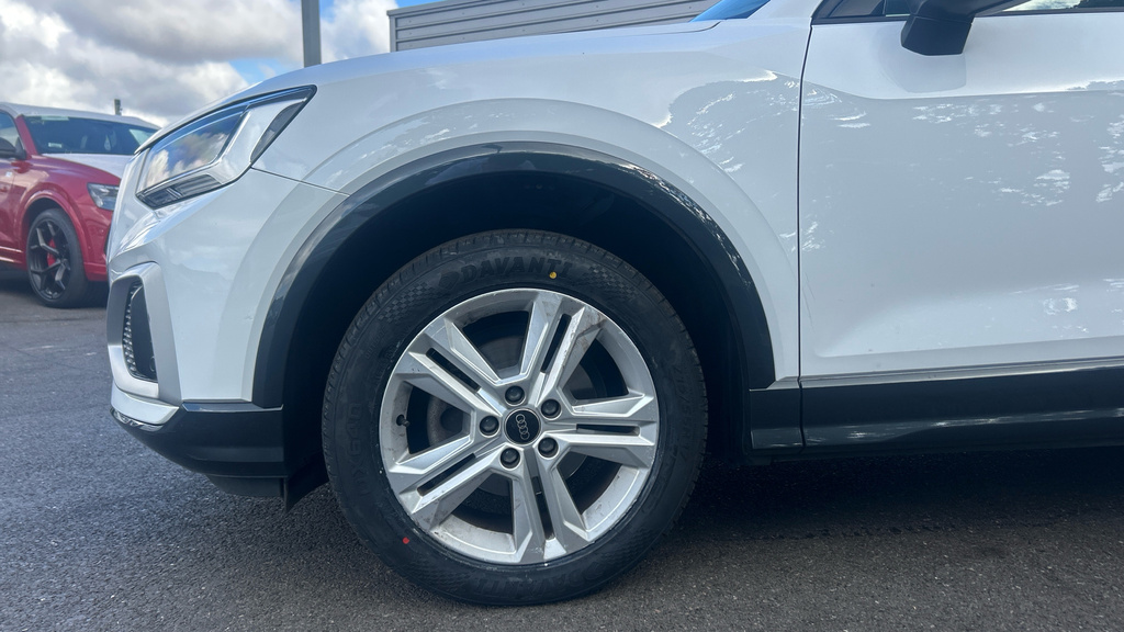 Audi Q2 S Line 35 Tfsi 150 Ps S Tronic Black #17