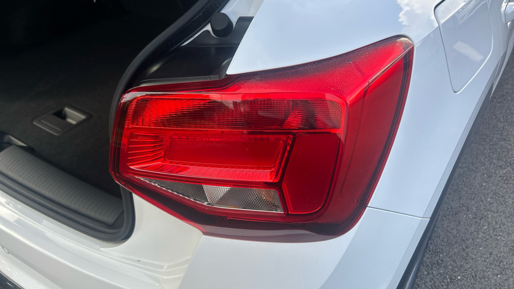 Audi Q2 S Line 35 Tfsi 150 Ps S Tronic Black #37