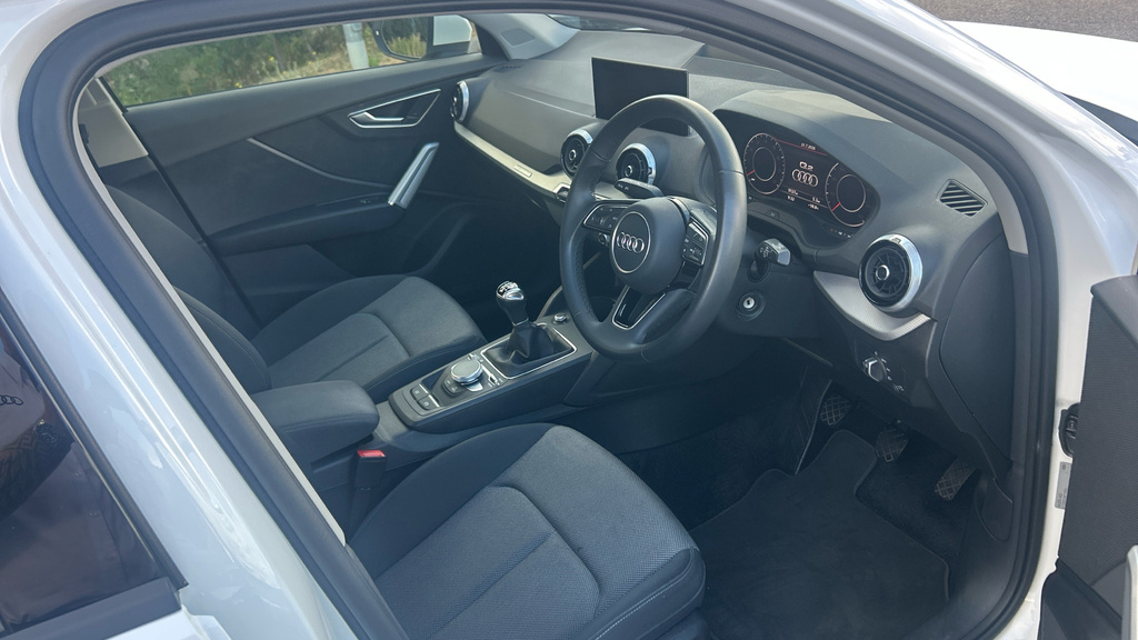 Audi Q2 S Line 35 Tfsi 150 Ps S Tronic Black #22