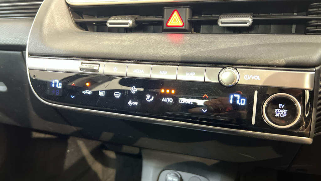 Hyundai Ioniq 5 Hatchback Grey #44