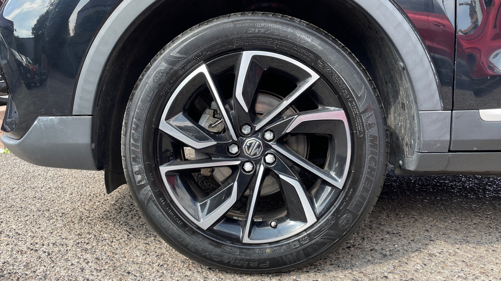 MG ZS Suv 1.5 Vti-tech Exclusive Euro 6 Ss 2022 Black #28