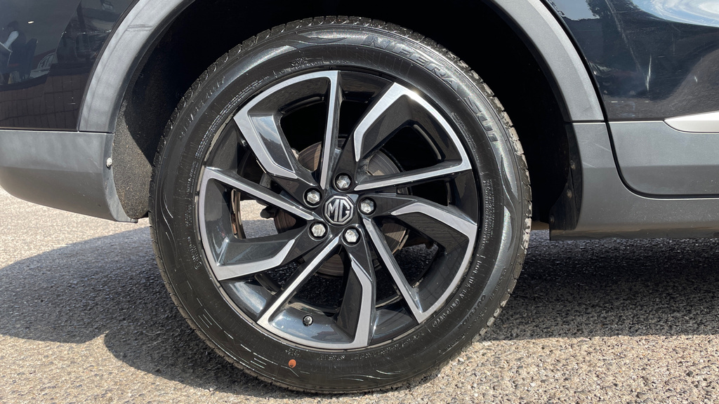 MG ZS Suv 1.5 Vti-tech Exclusive Euro 6 Ss 2022 Black #30
