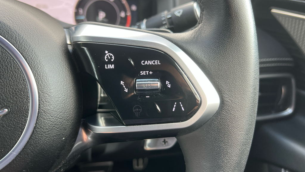 Jaguar XE 2.0 P300 Sport Grey #44