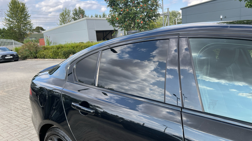 Jaguar XE 2.0 P300 Sport Grey #5