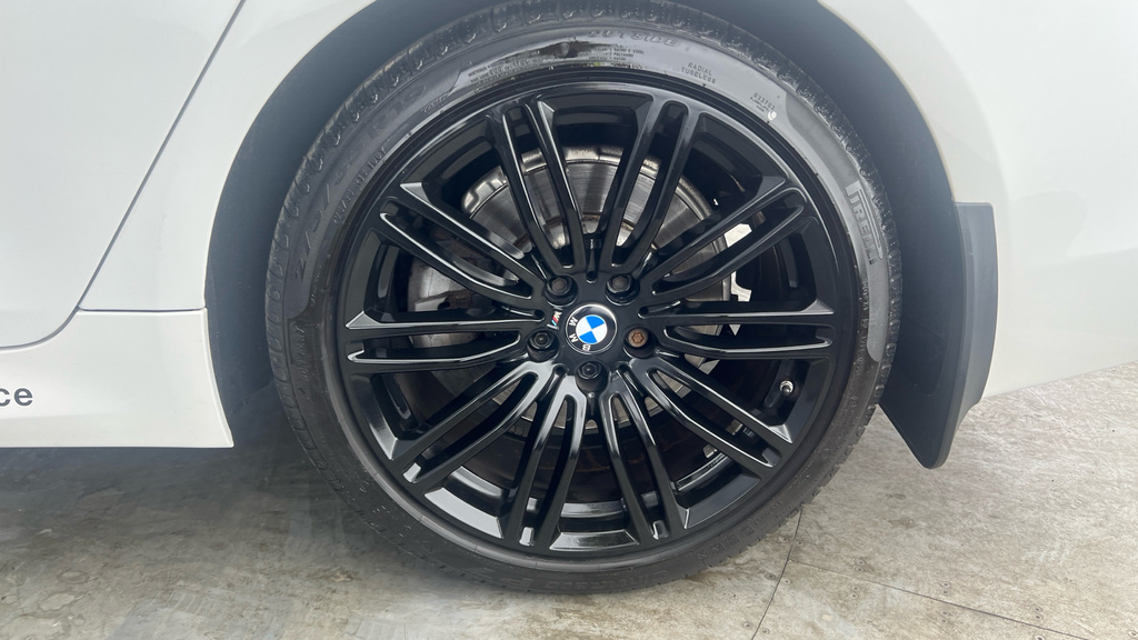 BMW 5 Series 520D M Sport Blue #28