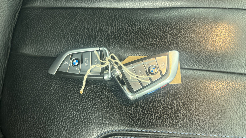 BMW 5 Series 520D M Sport Blue #32
