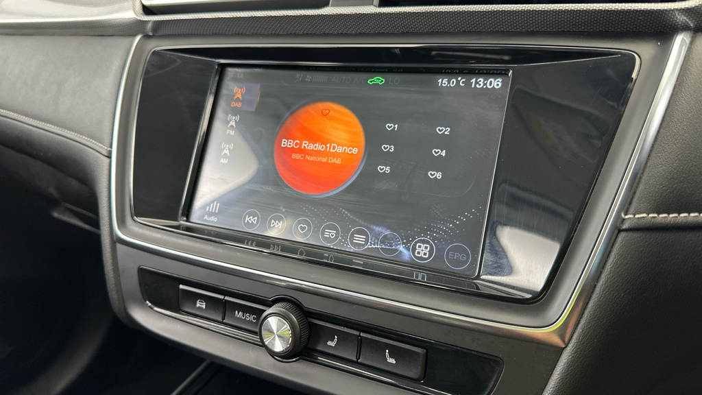 MG MG5 61.1Kwh Exclusive Long Range Estate A Red #18