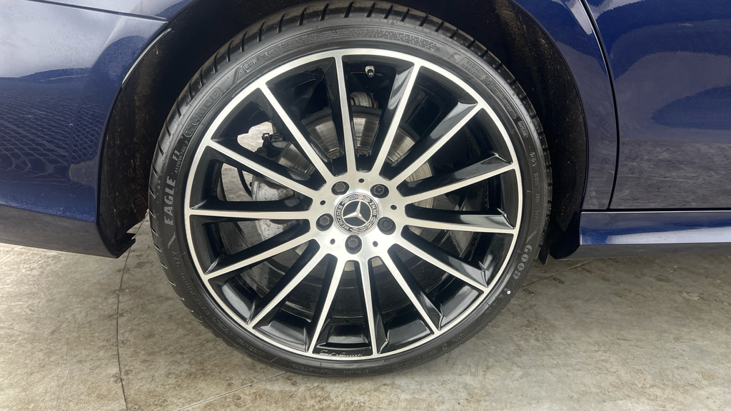 Mercedes-Benz E Class Estate 2.0 E220d Amg Line Edition Premium G-tron Blue #28