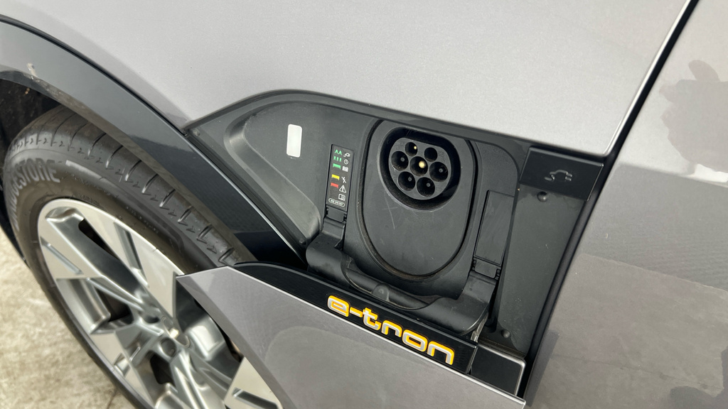 Audi E-tron 230Kw 50 Quattro 71Kwh Black Edition Black #31