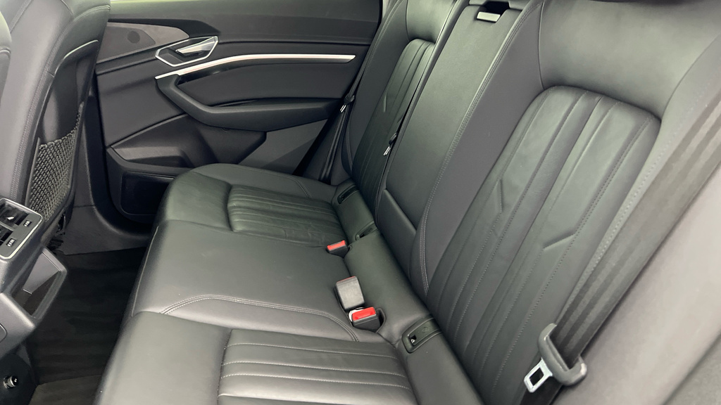 Audi E-tron 230Kw 50 Quattro 71Kwh Black Edition Black #24