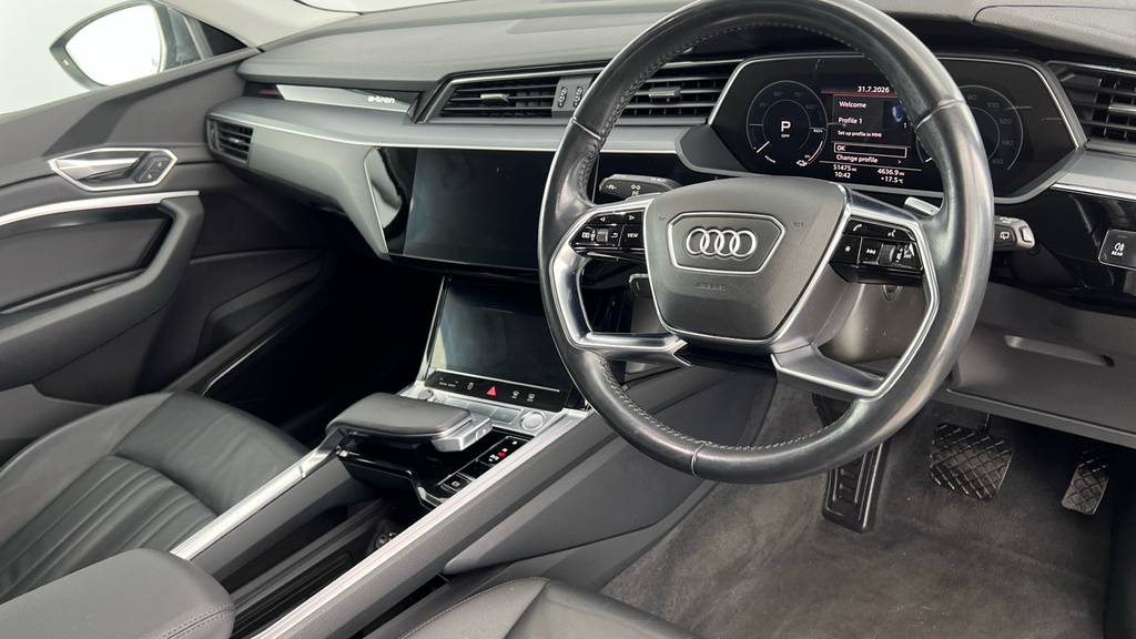 Audi E-tron 230Kw 50 Quattro 71Kwh Black Edition Black #9