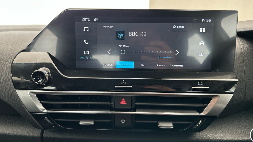 Citroen e-C4 50Kwh Sense 7.4Kw Charger Brown #15