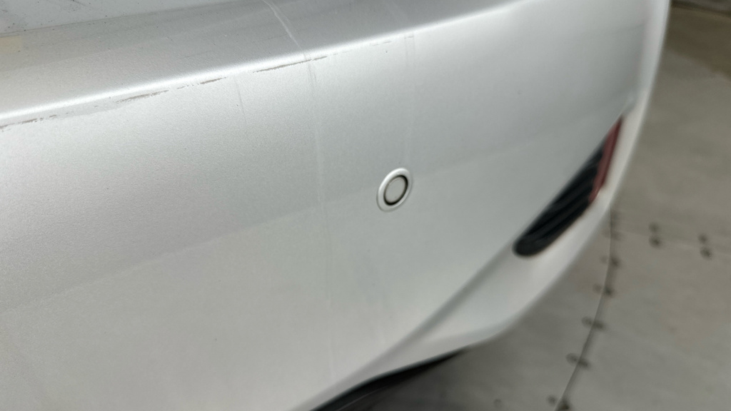 Toyota Yaris Icon White #3