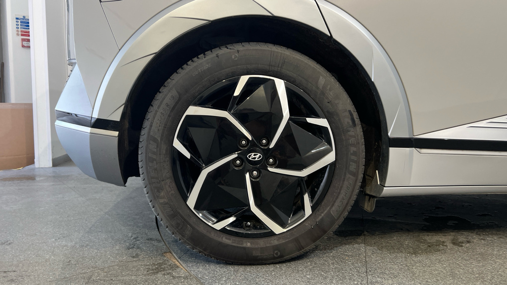 Hyundai Ioniq 5 Hatchback Grey #31