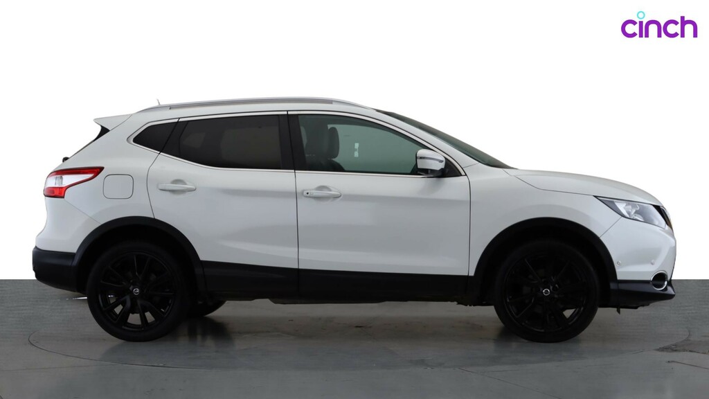Nissan Qashqai N-connecta Dig-t Red #2