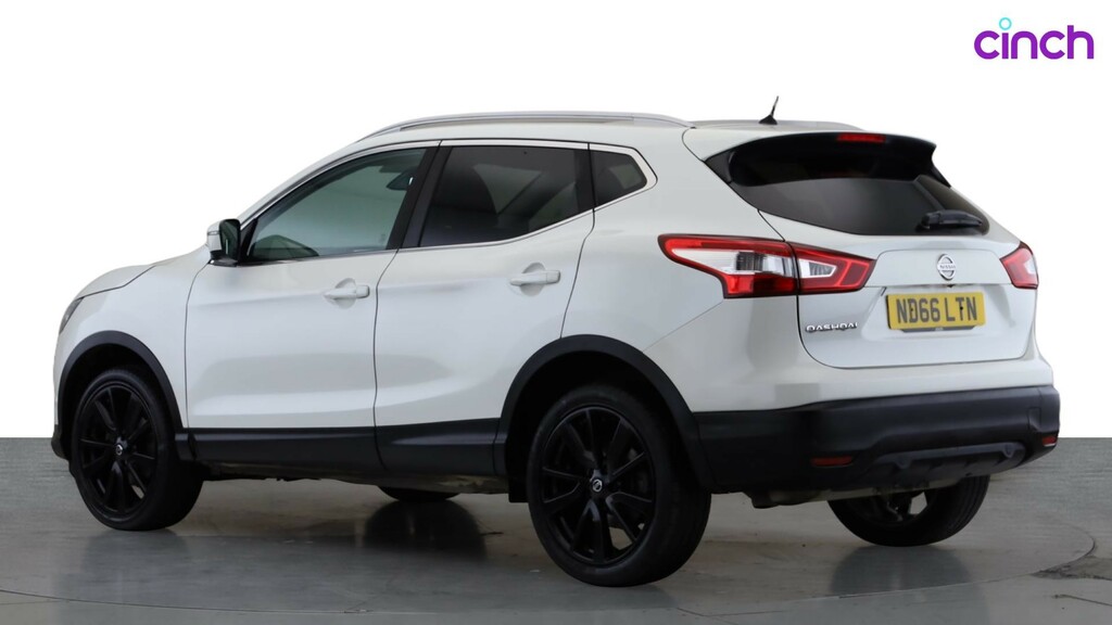 Nissan Qashqai N-connecta Dig-t Red #9