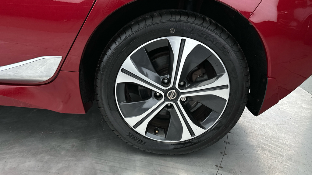 Nissan Leaf 110Kw N-connecta 40Kwh White #27