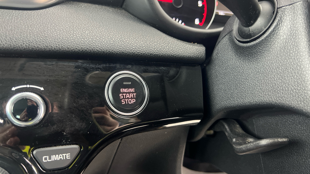 Kia Sportage 1.6 2 Isg 131 Bhp White #15