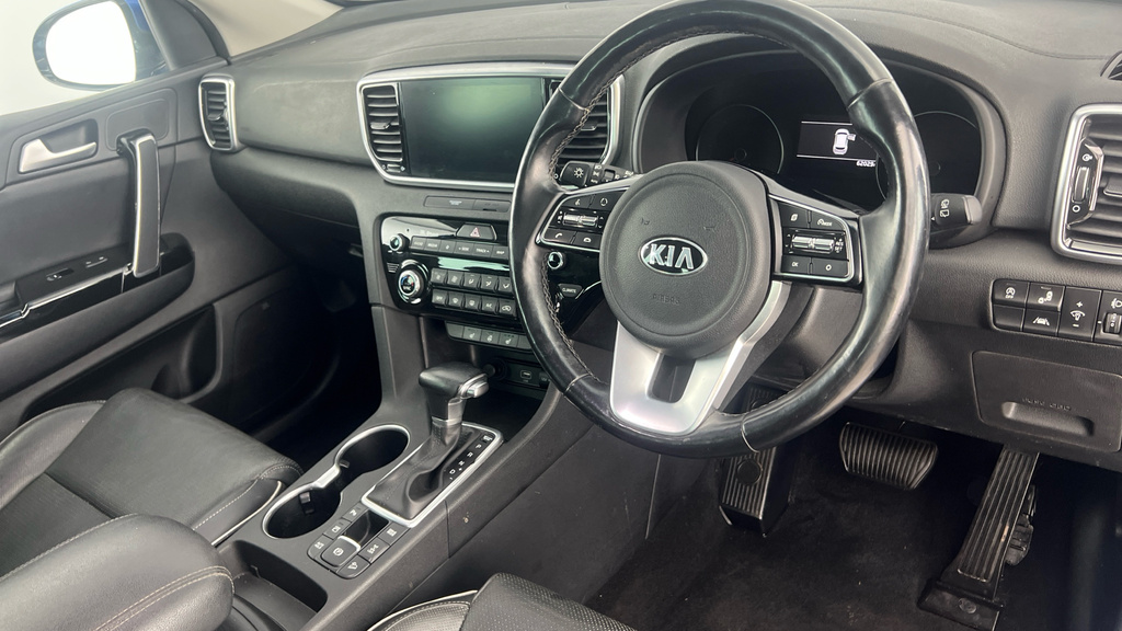 Kia Sportage 1.6 2 Isg 131 Bhp White #9