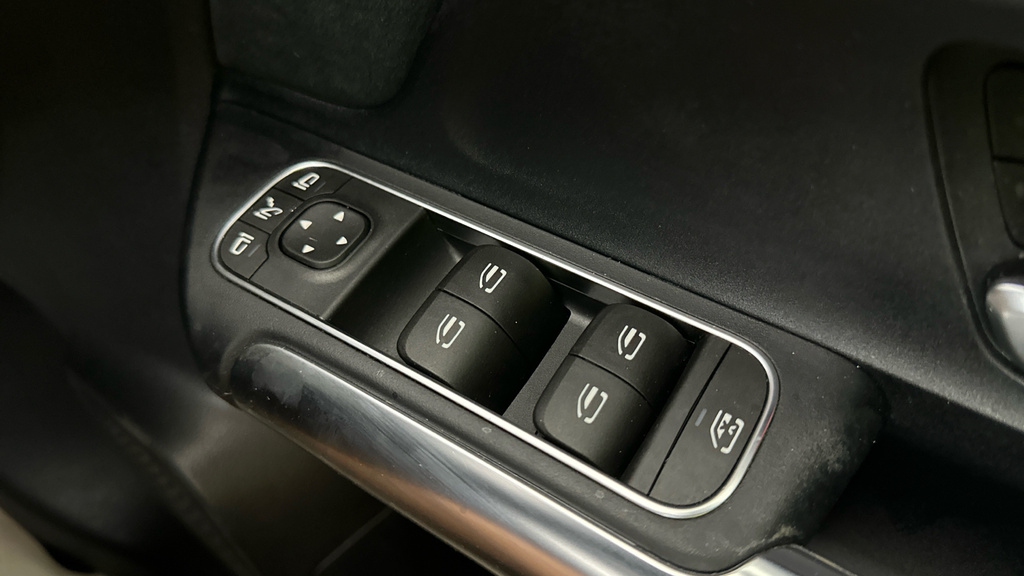 Mercedes-Benz EQA Eqa 250 140Kw Amg Line 70.5Kwh Blue #15