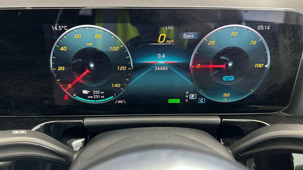 Mercedes-Benz EQA Eqa 250 140Kw Amg Line 70.5Kwh Blue #19