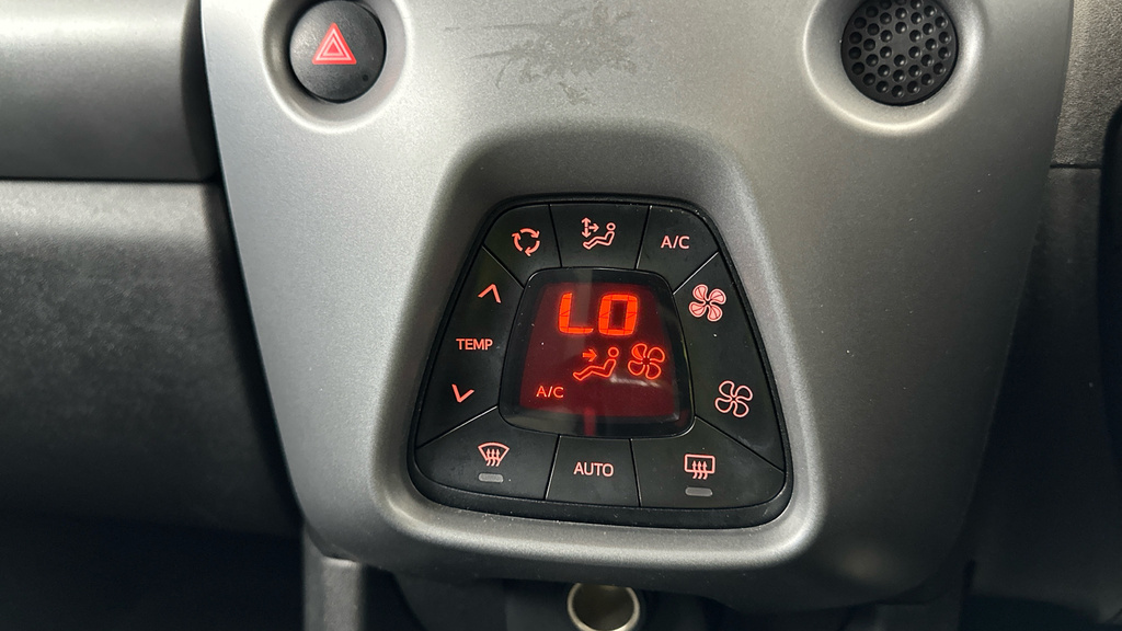 Toyota Aygo X X-style Man White #16