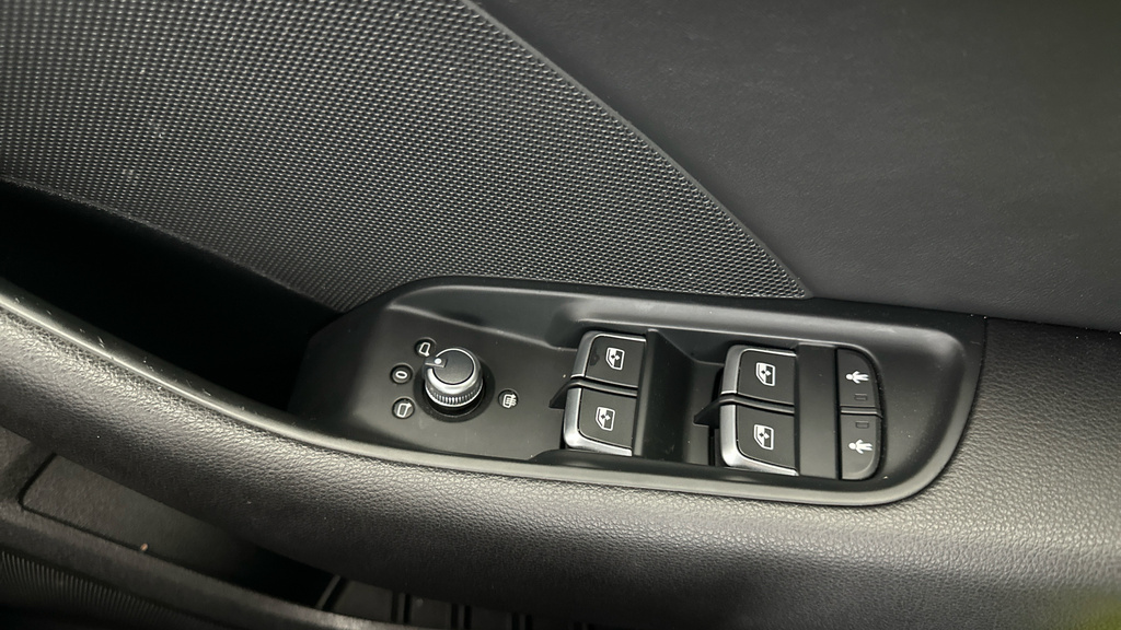 Audi A3 1.5 Tfsi Cod 35 Sport Saloon Eur Black #14