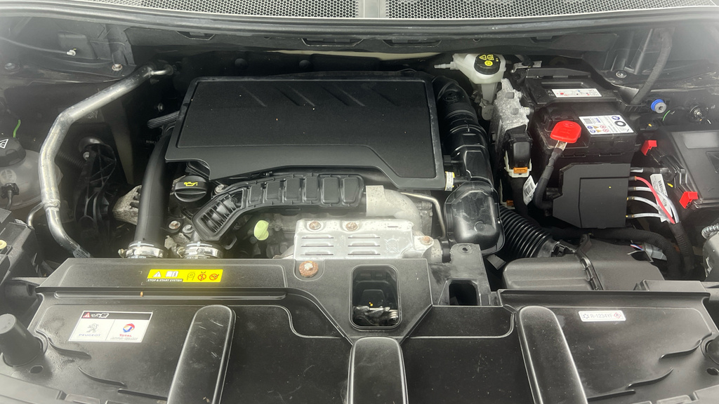 Peugeot 5008 Gt Line Puretech Ss Black #25