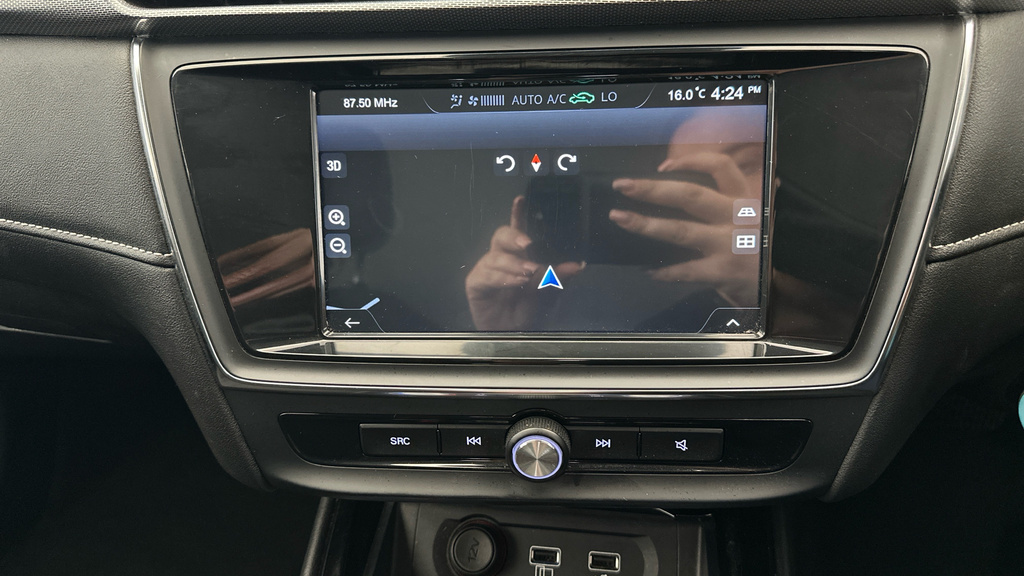 MG MG5 61.1Kwh Exclusive Long Range Estate A Red #19