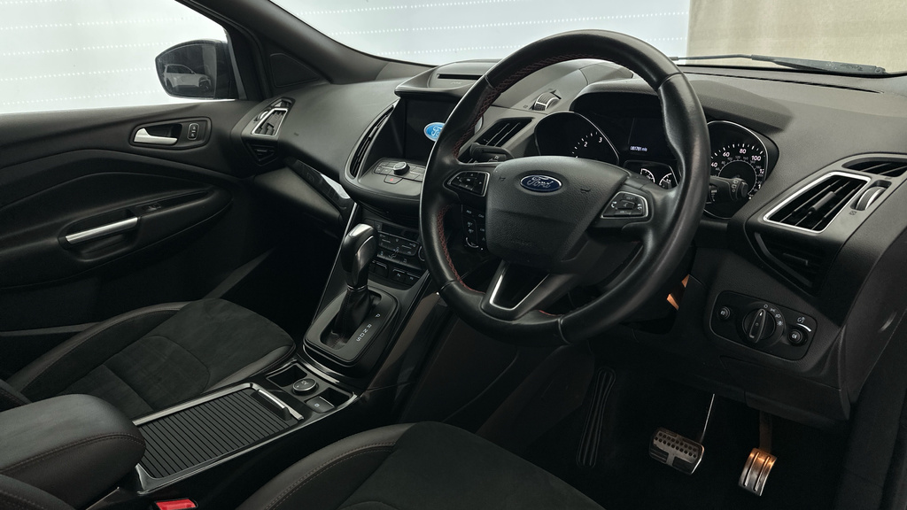 Ford Kuga 1.5 Tdci Vignale Euro 6 Ss Black #11