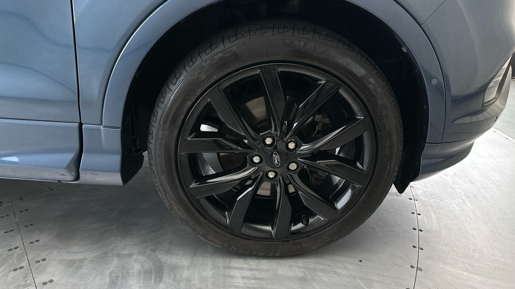 Ford Kuga 1.5 Tdci Vignale Euro 6 Ss Black #26