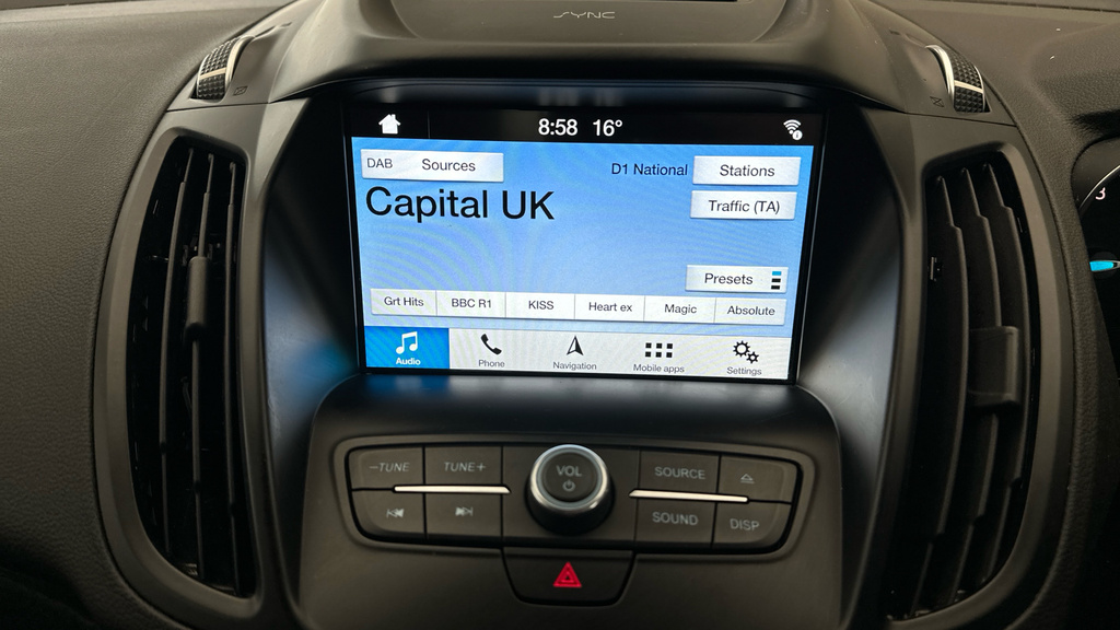 Ford Kuga 1.5 Tdci Vignale Euro 6 Ss Black #16
