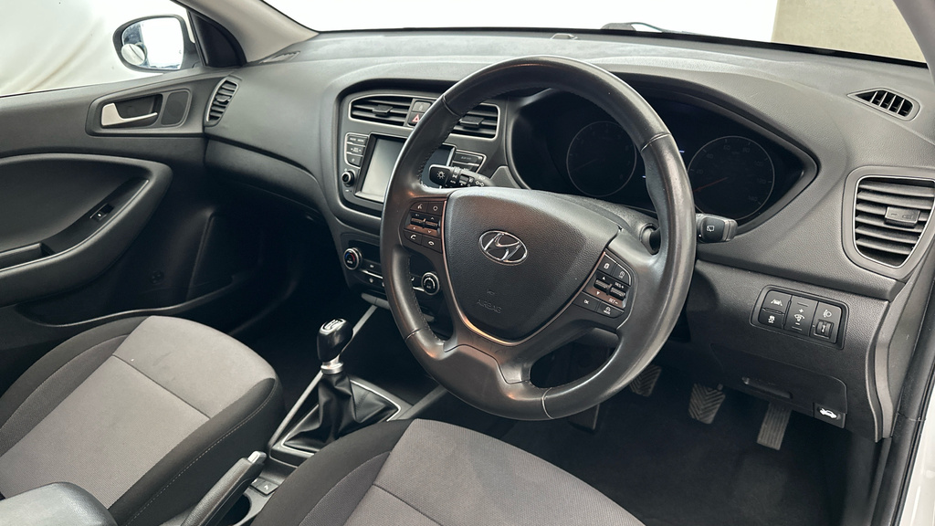 Hyundai I20 1.2 Go Se 83 Bhp Blue #11