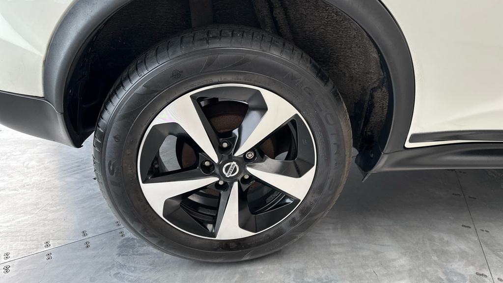 Nissan Juke 1.6 112 Tekna Cvt Bose Silver #24
