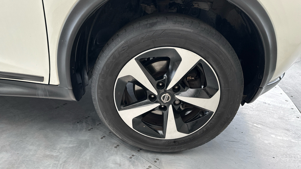 Nissan Juke 1.6 112 Tekna Cvt Bose Silver #25