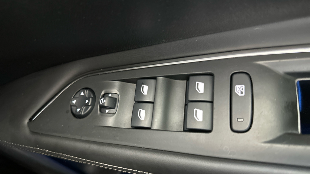 Peugeot 3008 Hatchback Bluehdi Blue #12
