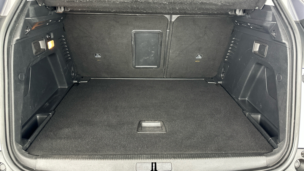 Peugeot 3008 Hatchback Bluehdi Blue #24