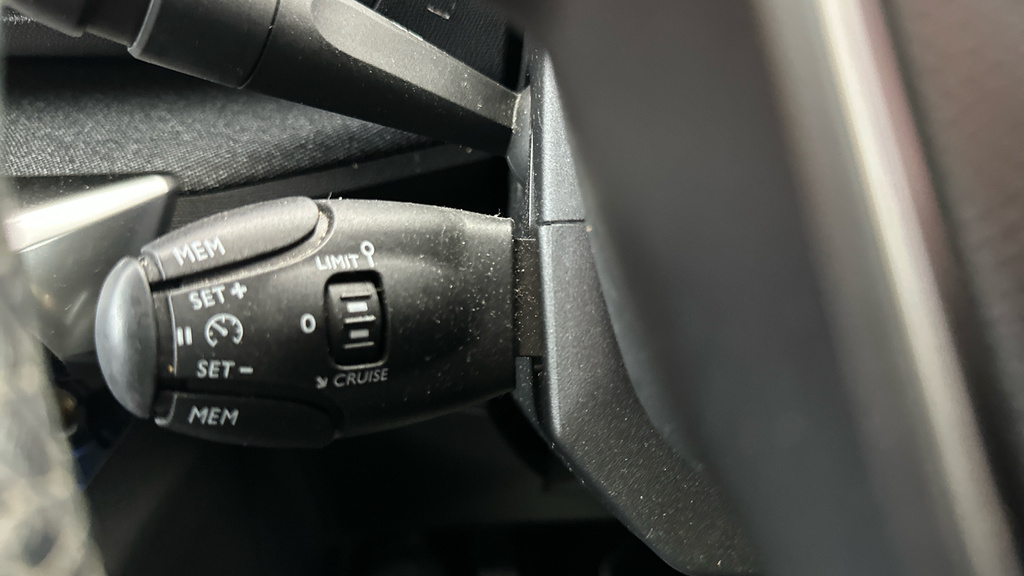 Peugeot 3008 Hatchback Bluehdi Blue #16
