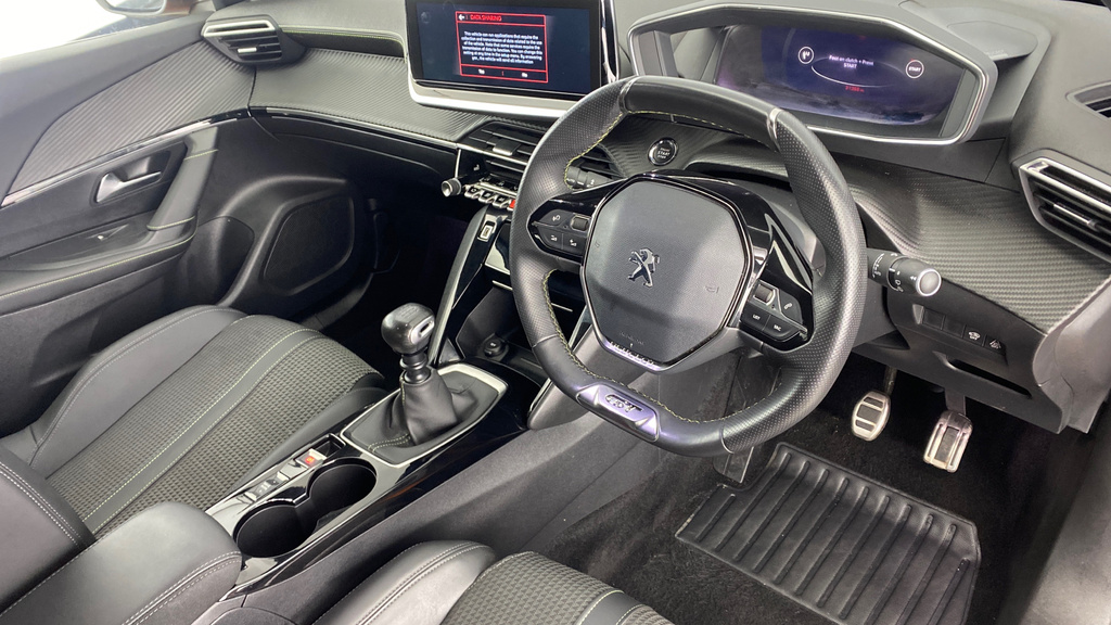 Peugeot 2008 2008 Gt Line Puretech Ss Blue #9