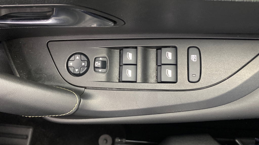 Peugeot 2008 2008 Gt Line Puretech Ss Blue #13