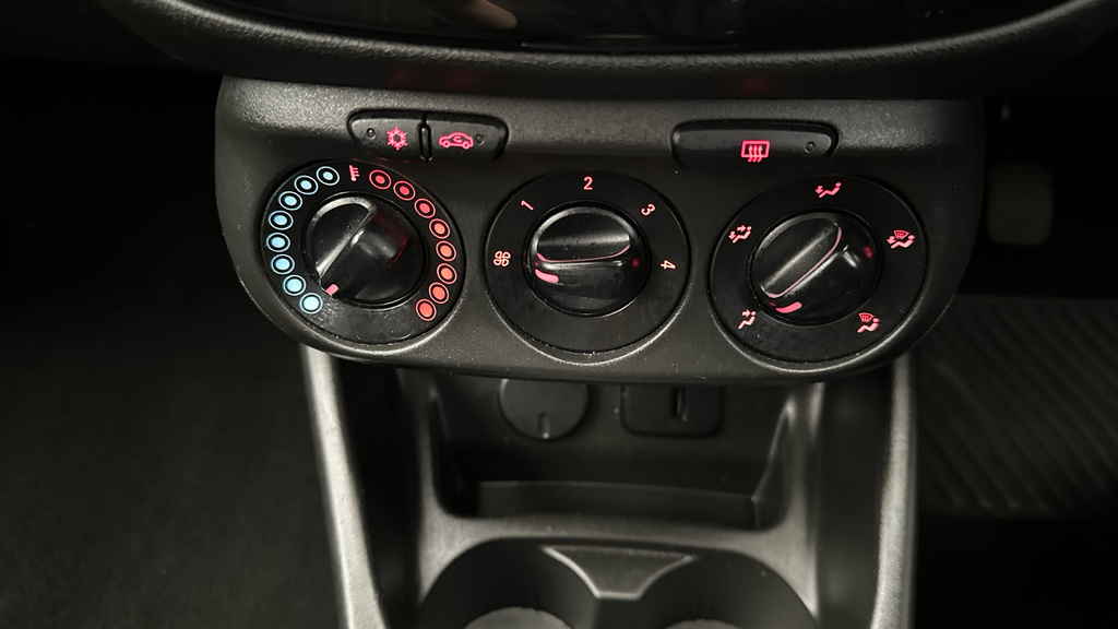 Vauxhall Corsa 2018 1.4I Limited Edition 6-Speed 89 Bhp E Grey #15