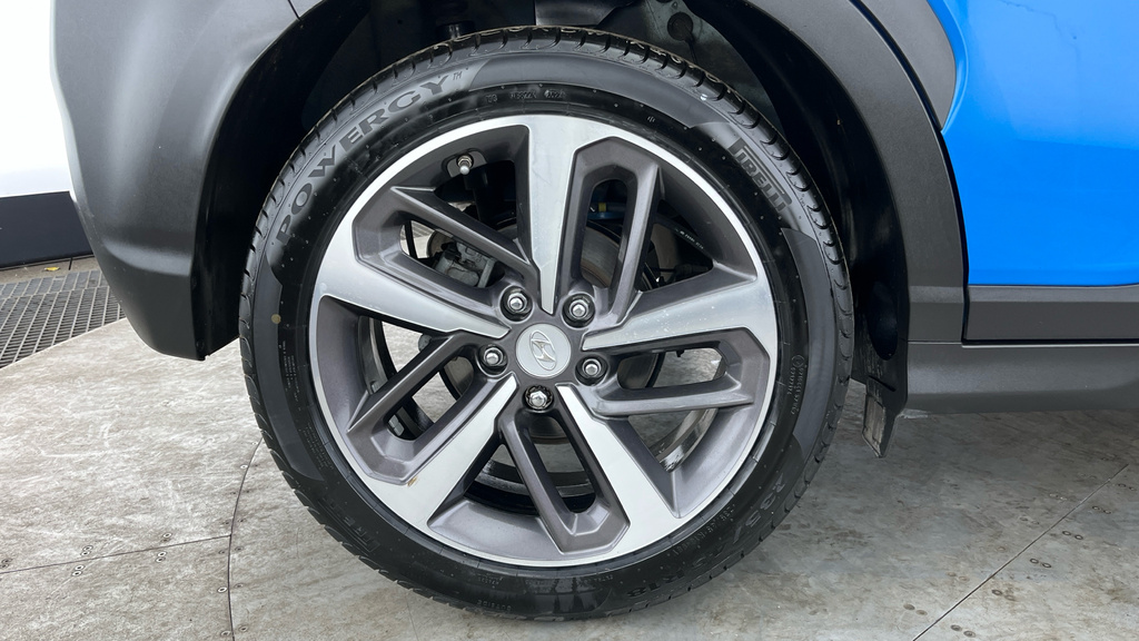 Hyundai Kona Premium Se Black #25