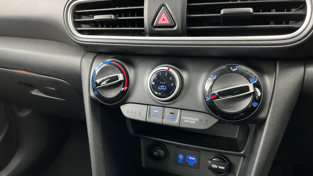 Hyundai Kona Premium Se Black #18