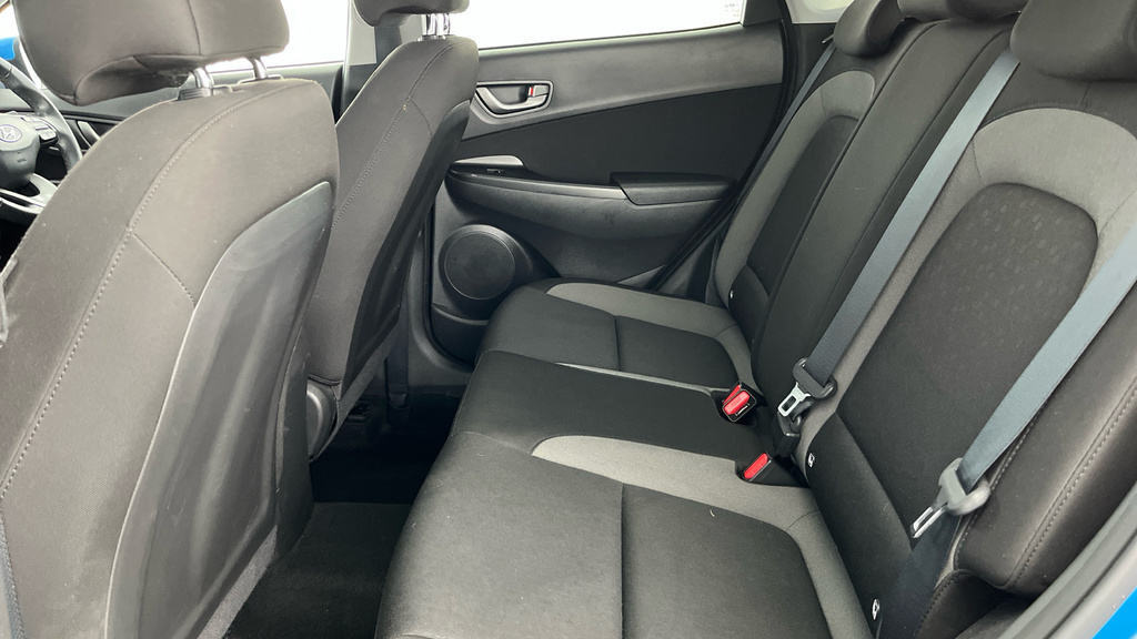 Hyundai Kona Premium Se Black #21