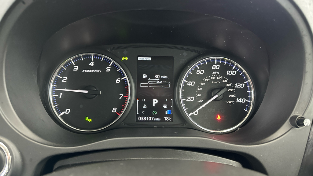 Mitsubishi Outlander 2.0 Exceed Cvt Estate Red #23