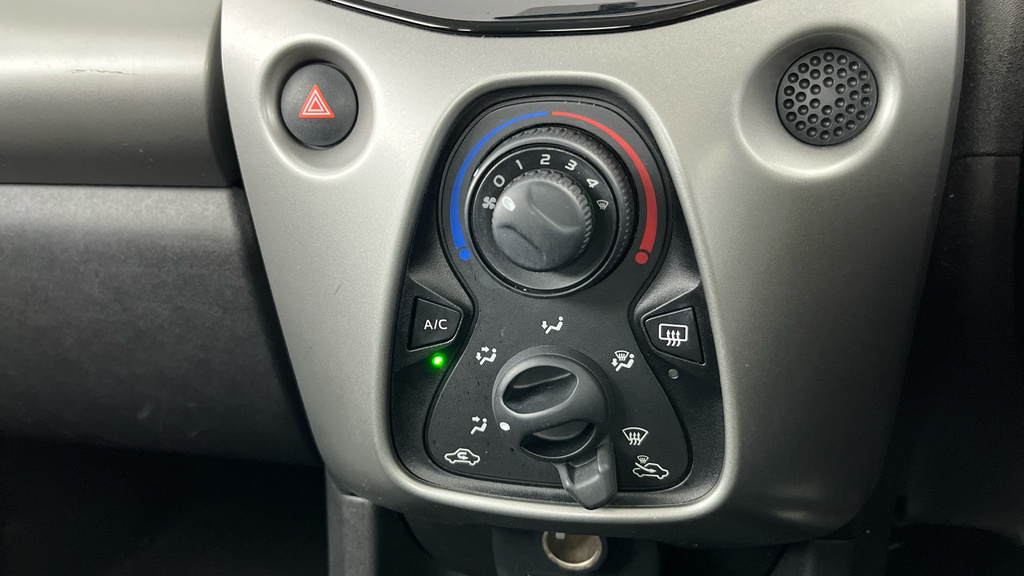 Citroen C1 1.2 Puretech Flair Euro 6 Blue #16
