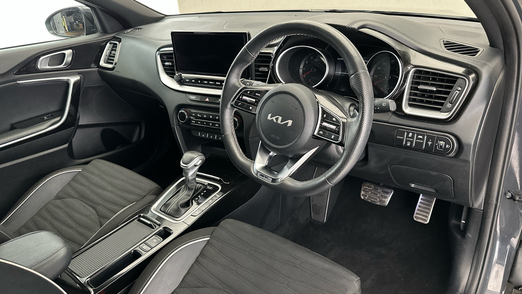Kia Xceed 1.5T Gdi Isg 138 Gt-line White #11